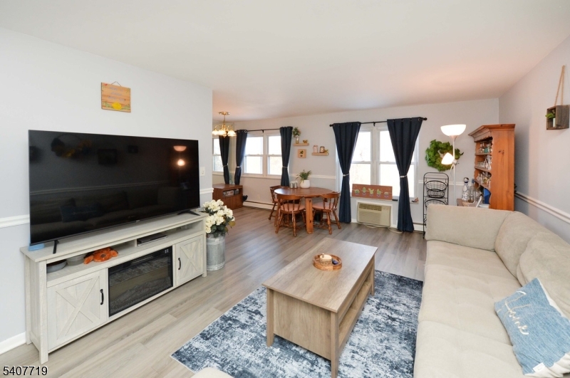 100 Pierson Miller Dr 4