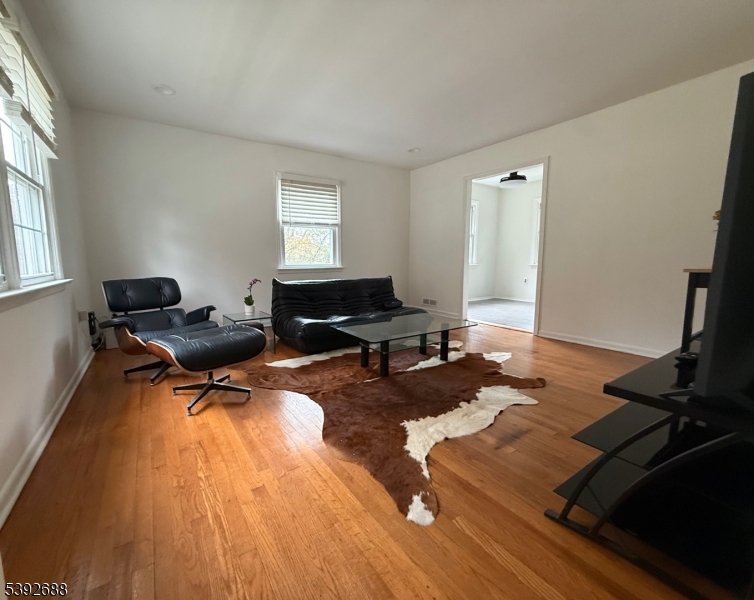 76 Mount Kemble Ave 2