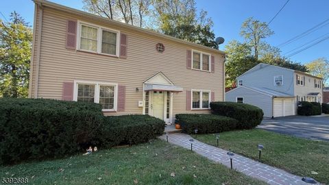 Photo of 76 Mount Kemble Ave, Morristown, NJ 07960 (MLS # 3993838)