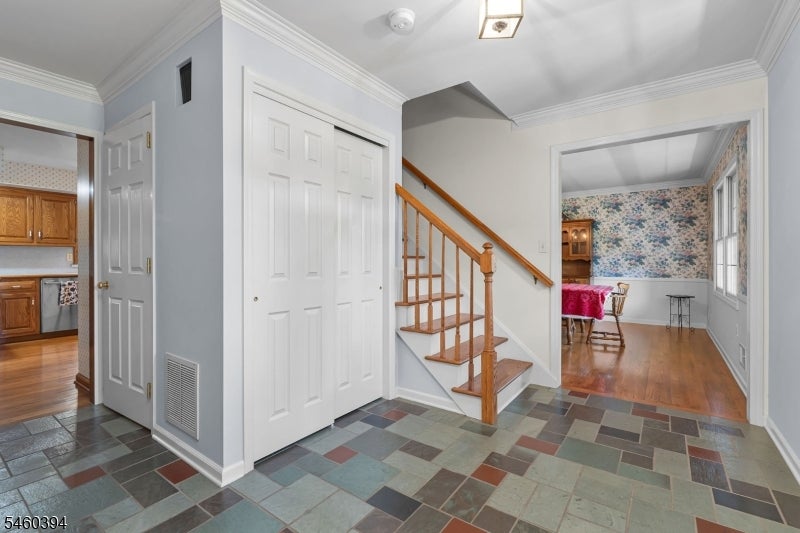 111 Carriage Hill Way