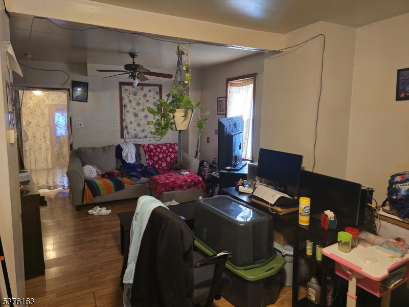 21 Railroad Ave