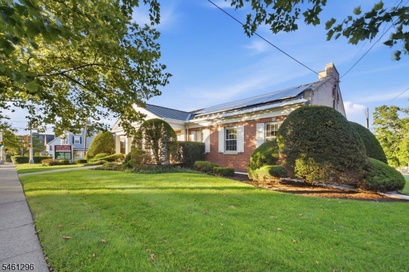 29 Trinity St