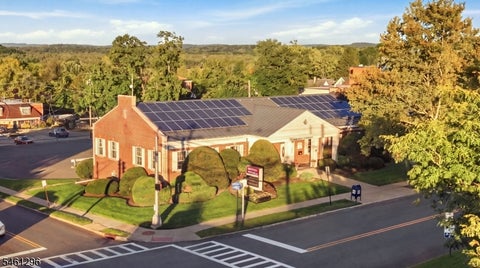 29 Trinity St Newton Town NJ 07860