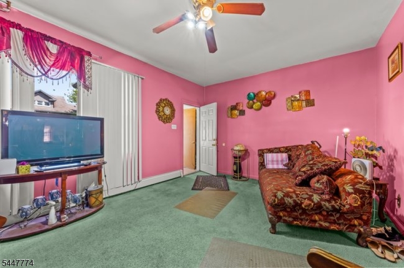 42 Scheerer Ave