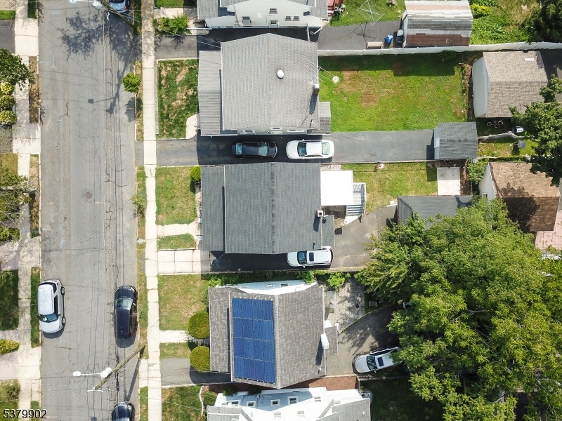37 Menzel Ave