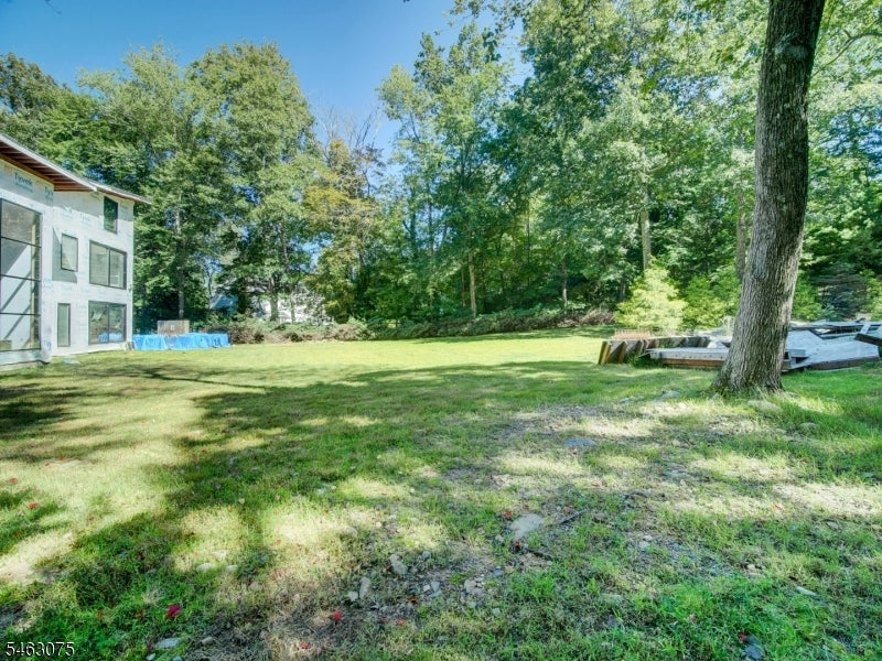 18 Rambling Brook Rd