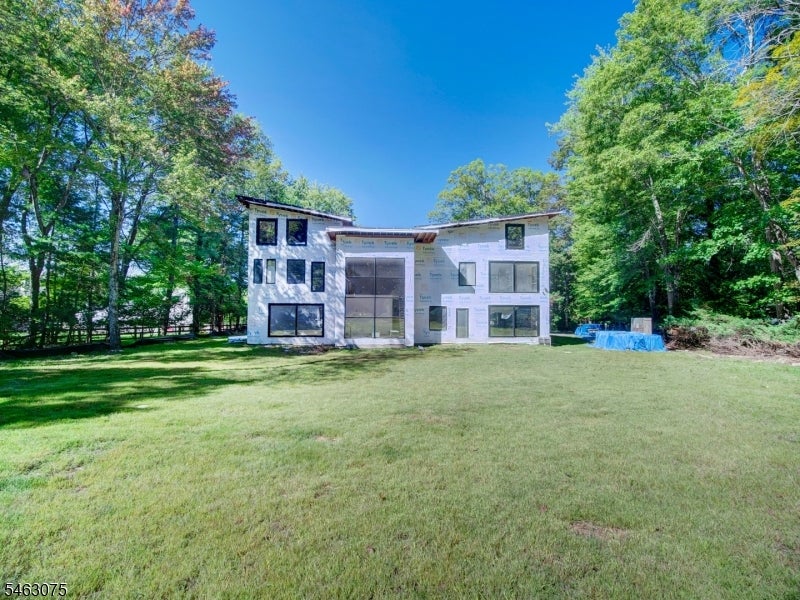 18 Rambling Brook Rd