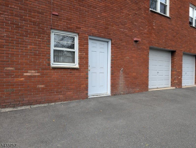 46 Mount Kemble Ave A