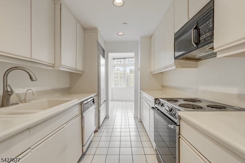 616 S Orange Ave, 4E 4E