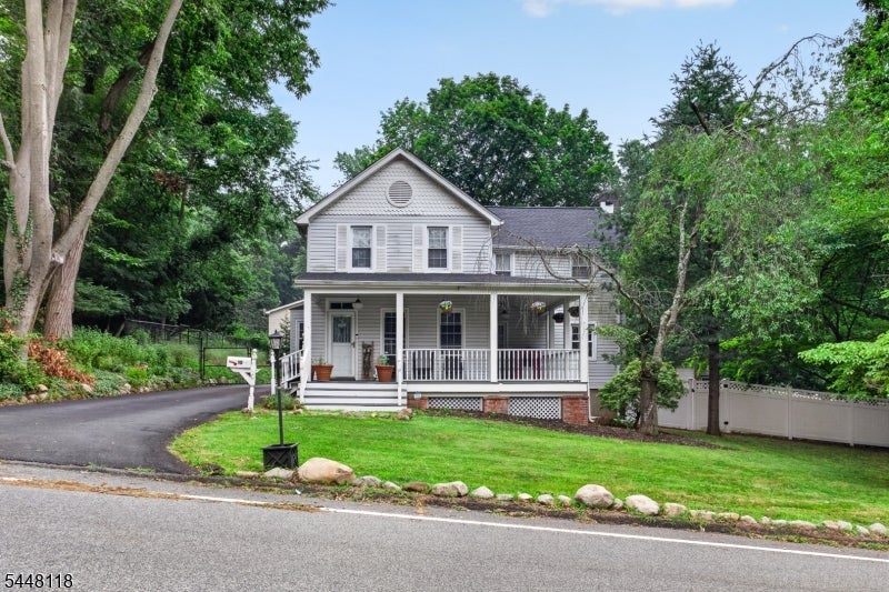 10 Prospect Ave