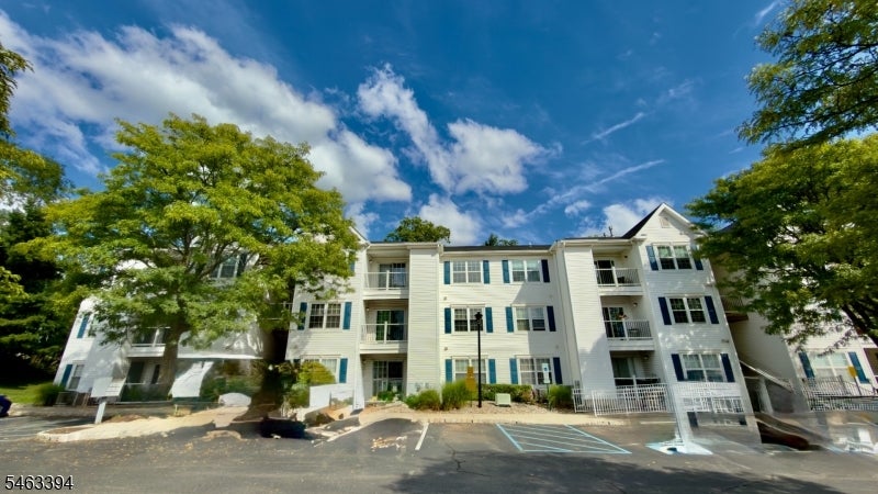 1133 Waterford Dr 33