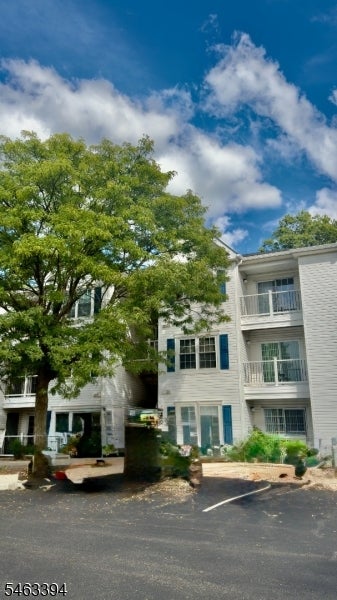 1133 Waterford Dr 33