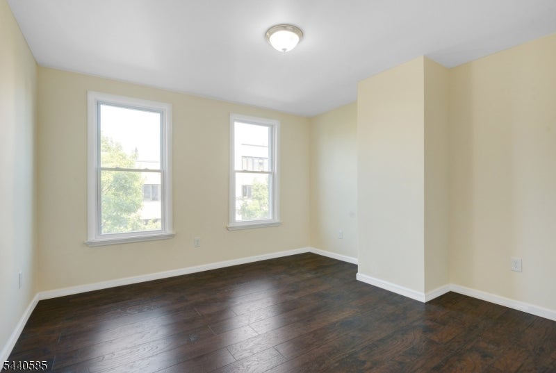 83-85-87 Summit Ave 3A