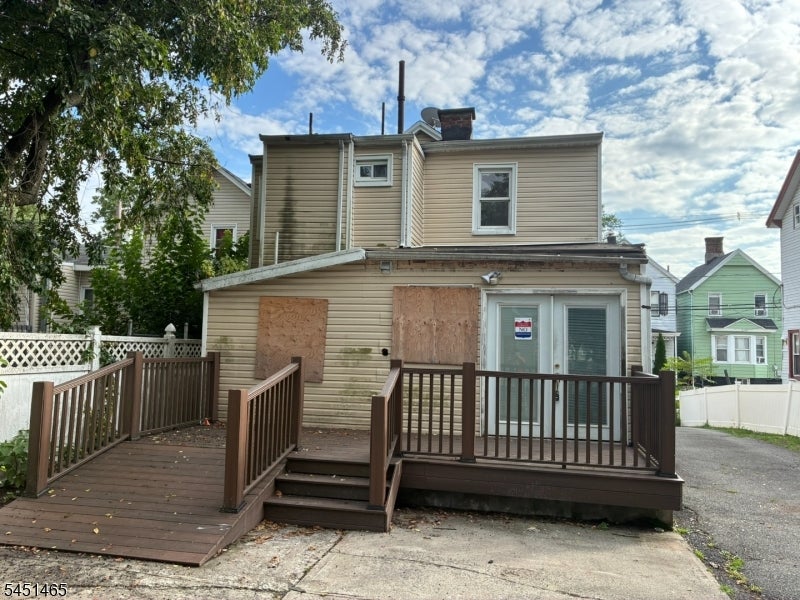 145 Ward St