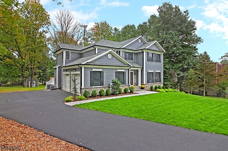 184 Hickory Tavern Rd