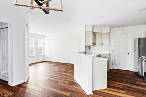 6001 Tudor Dr 6001 Pequannock Twp. NJ 07444