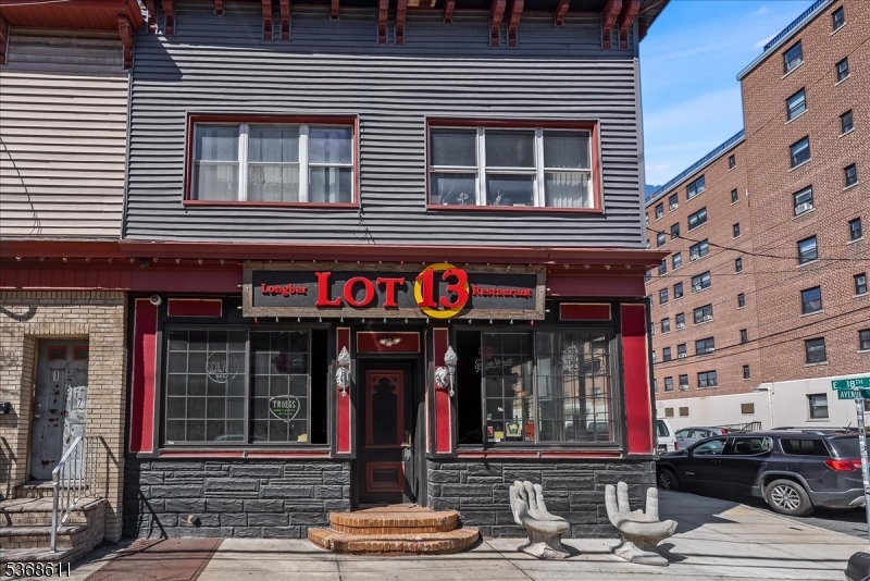 167-169 Avenue E