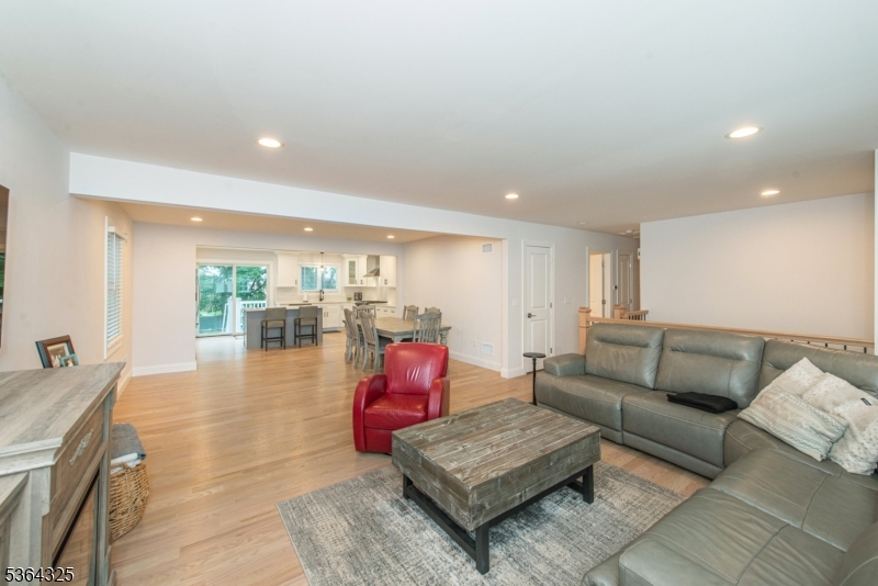 340 Marcella Rd