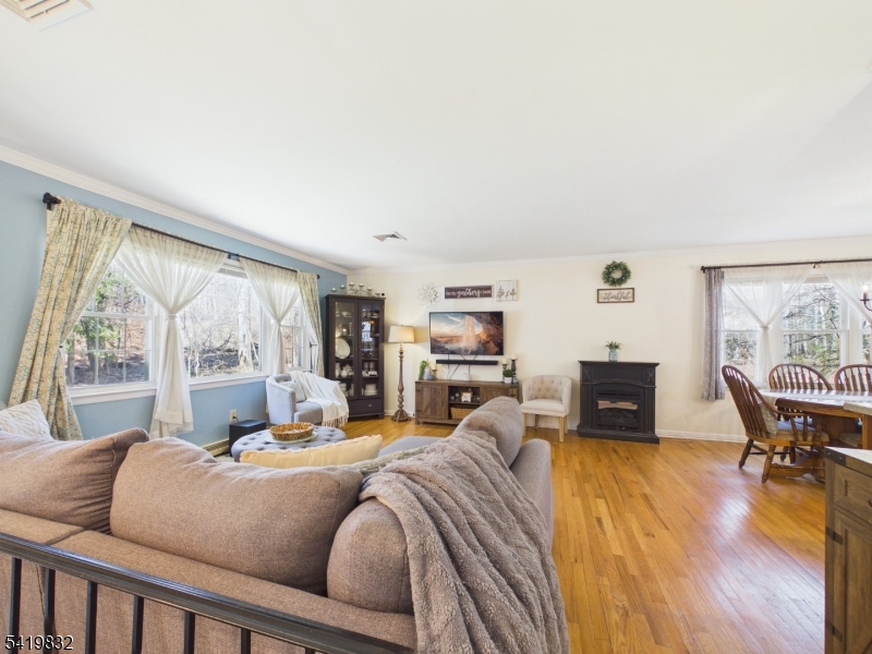 602 Green Pond Rd