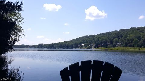 207 Larsens Dr Denville Twp. NJ 07834