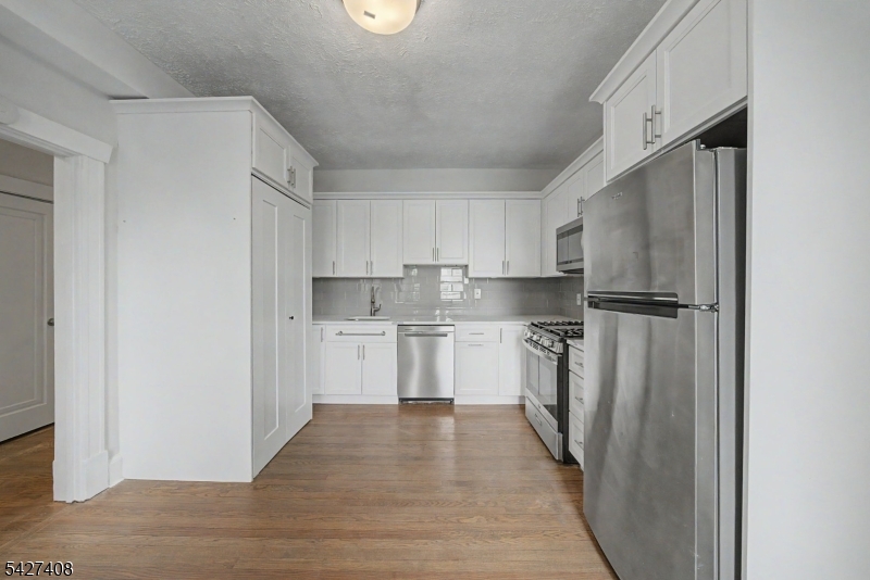 204 Church St 2B