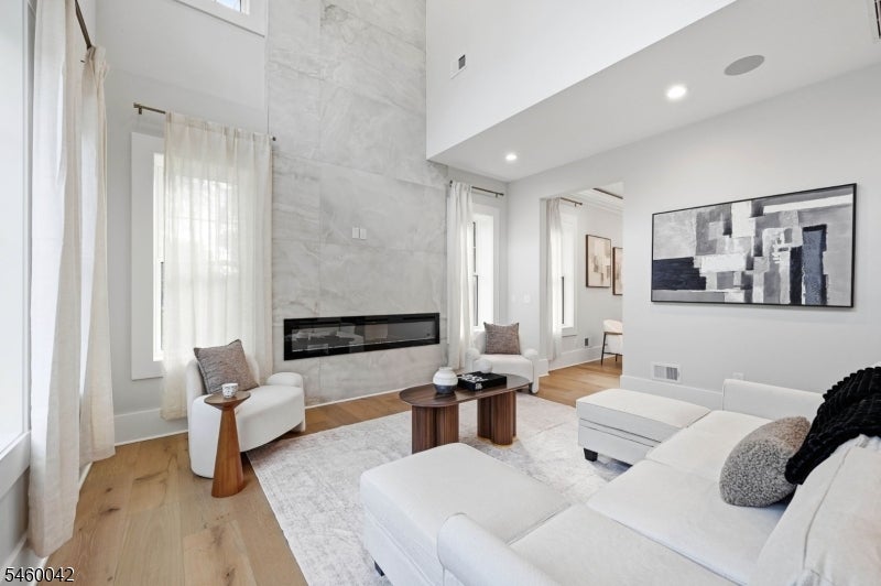 4 Athens Rd