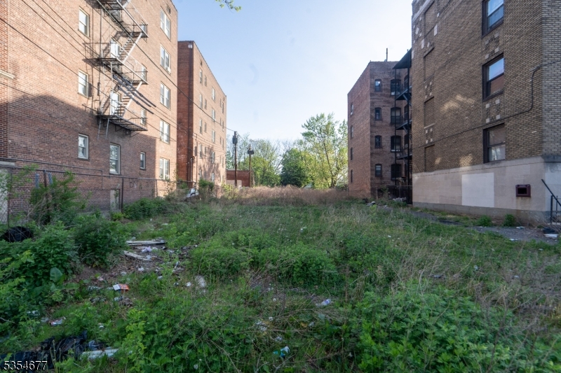 433 Central Ave