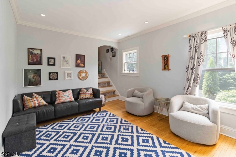 93 Lafayette Ave