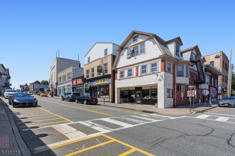605 Main St