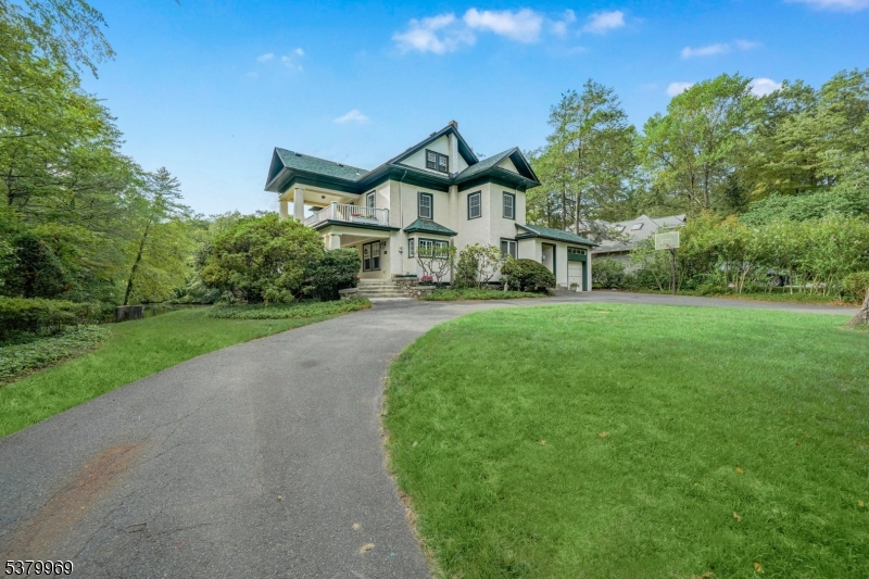 12 Overlook Road