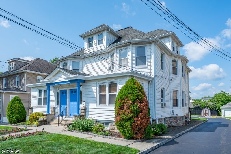 128 Wilson St B