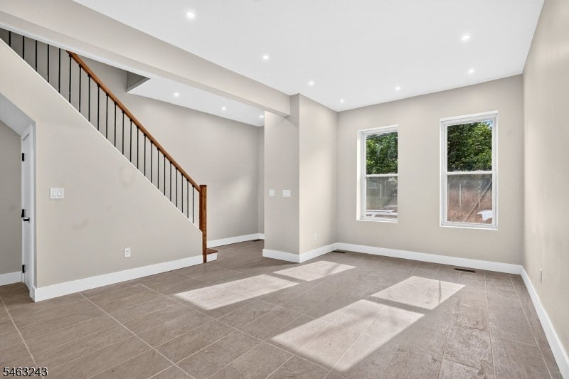 114 Peabody Pl