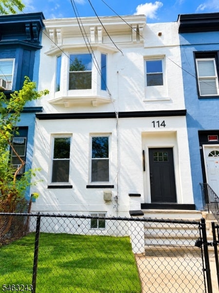 114 Peabody Pl