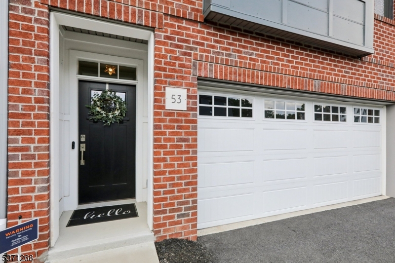 53 Cranberry Ln