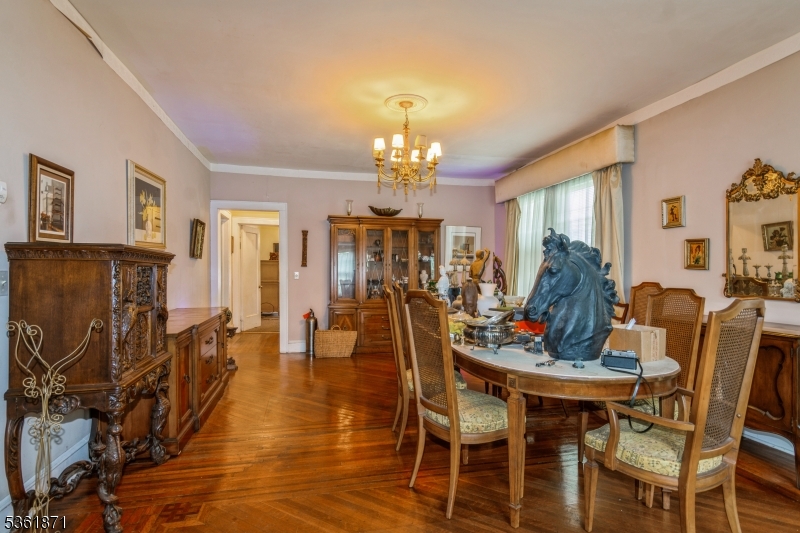 835 Woodland Ave