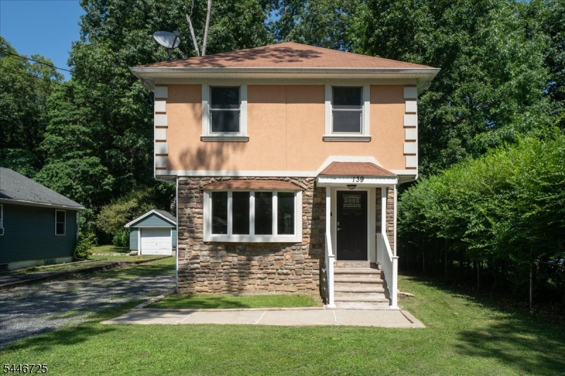 139 Harris Ave