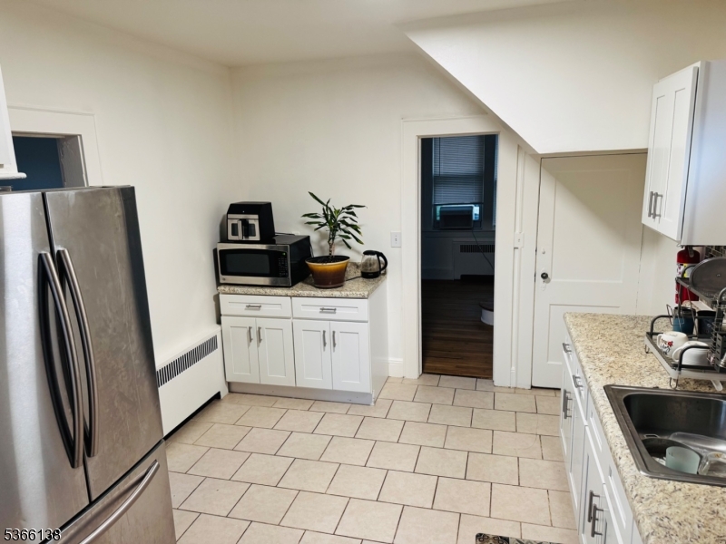 453 Beardsley Ave