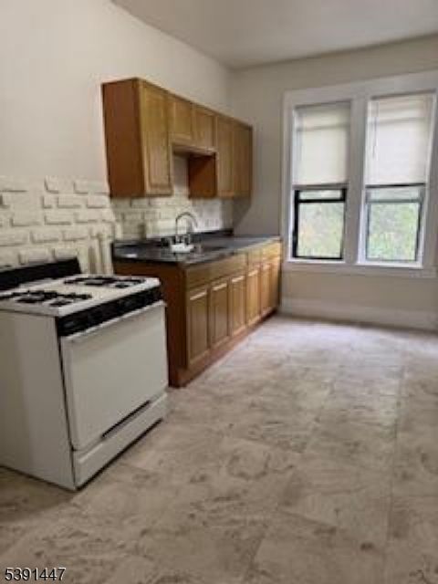 47 High St 17 Passaic City NJ 07055