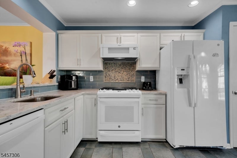 3701 Tudor Dr 3701