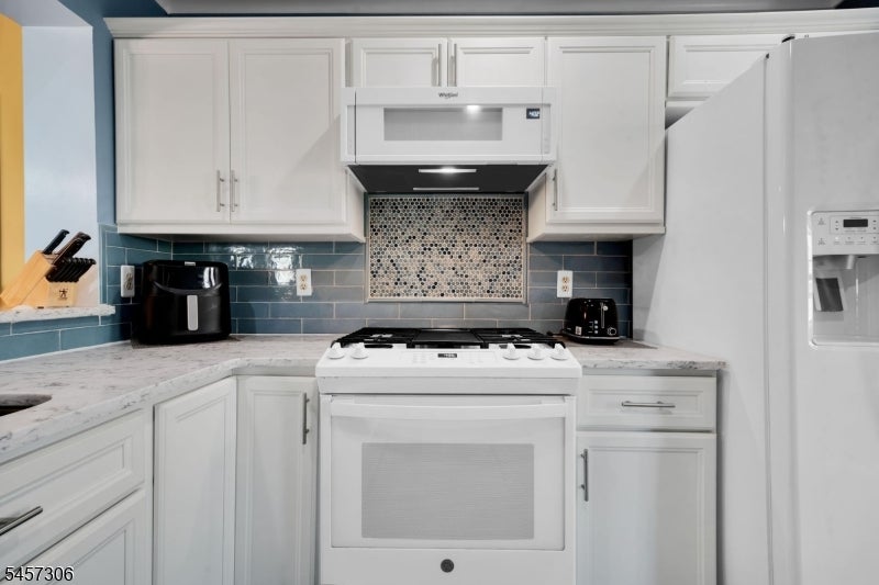 3701 Tudor Dr 3701