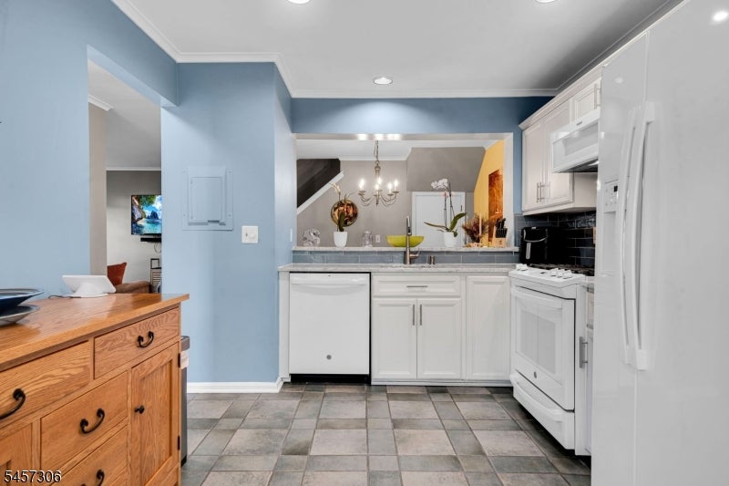 3701 Tudor Dr 3701