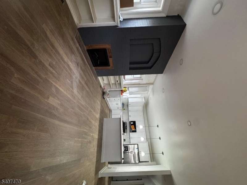 696 Dr Martin Luther King J