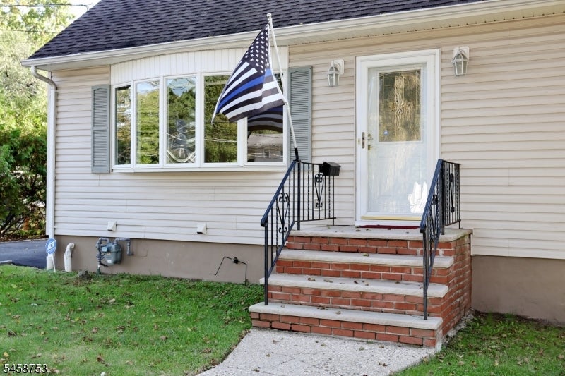 741 Pompton Ave