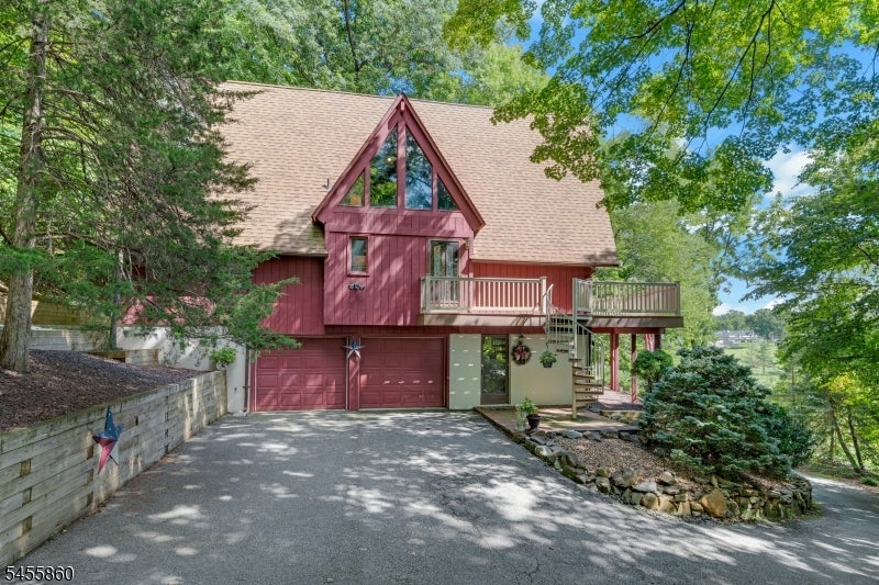 84 Two Bridges Rd