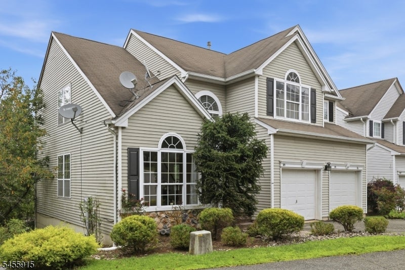 211 Winding Hill Dr