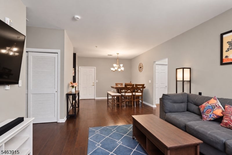 435 Van Houten Ave 102