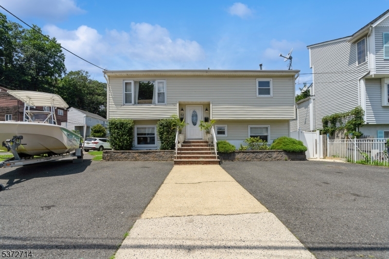 52 Atlantic St