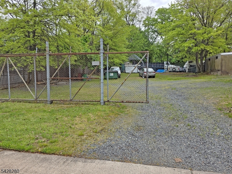1252 South Ave