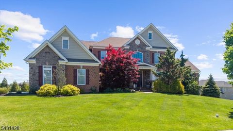 4 Jacob Ct Raritan Twp. NJ 08822