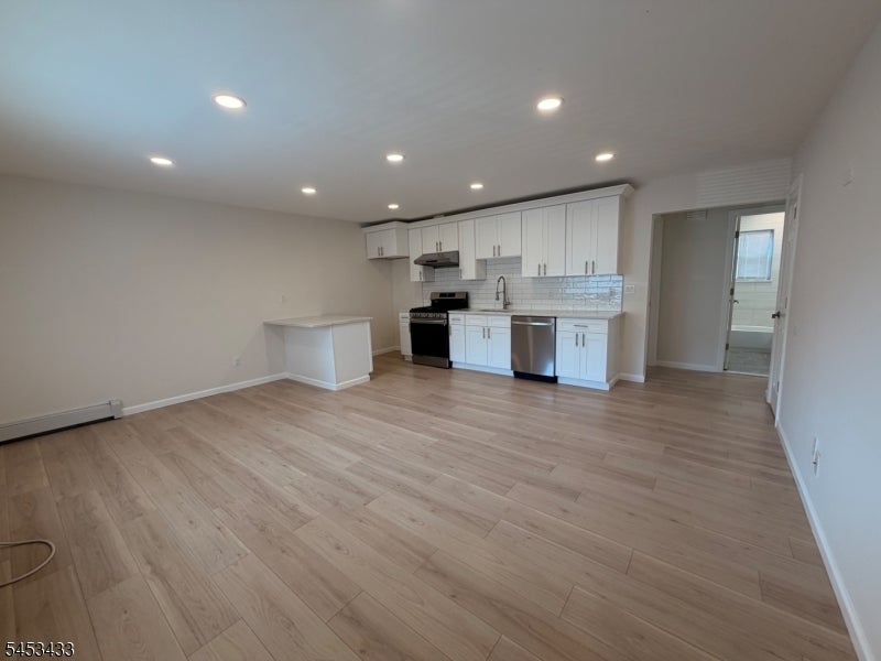 291 Garibaldi Ave 13